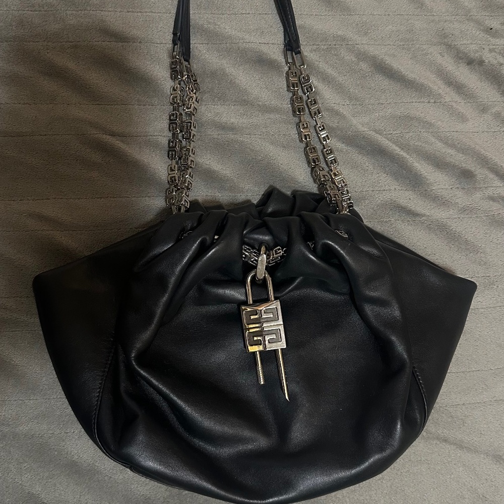 GIVENCHY Black Leather Silver Lock Accent Chain Strap Kenny Shoulder Bag